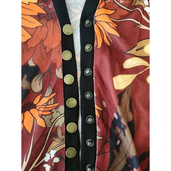Lily by Firmiana Size L Multicolor Floral V-Neck Long Sleeve Cardigan. - Picture 3 of 11